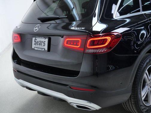 Black 2021 Mercedes-Benz GLC 300 4MATIC