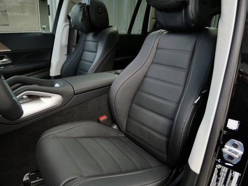 2026 Mercedes-Benz GLS 450 4MATIC