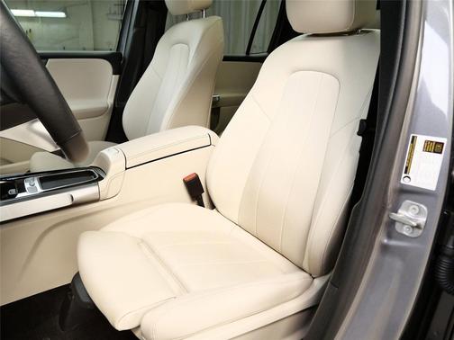 2025 Mercedes-Benz GLB 250 4MATIC