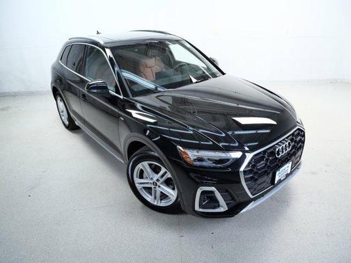 2022 Audi Q5 e 55 S line Prestige