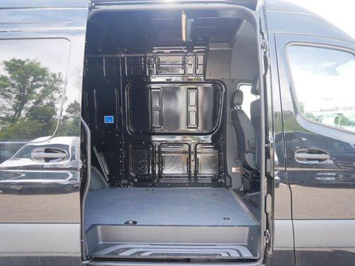 2025 Mercedes-Benz Sprinter 2500 Standard Roof