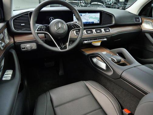 Black 2026 Mercedes-Benz GLE 350 4MATIC