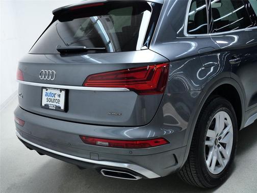 2023 Audi Q5 45 S line Premium
