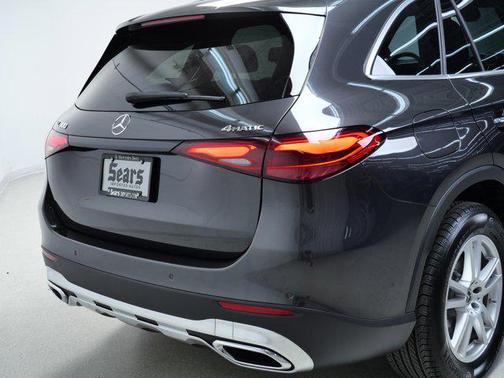 2025 Mercedes-Benz GLC 300 4MATIC