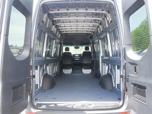 2025 Mercedes-Benz Sprinter 2500 High Roof