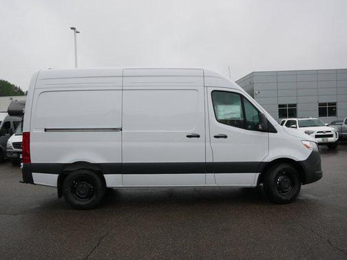 2025 Mercedes-Benz Sprinter 2500 Standard Roof