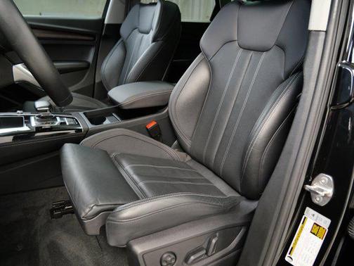 2023 Audi Q5 e 55 S line Premium Plus