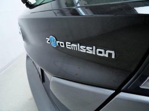 2022 Nissan Leaf S 40 kWh
