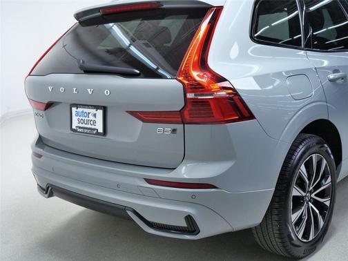 2025 Volvo XC60 B5 Core