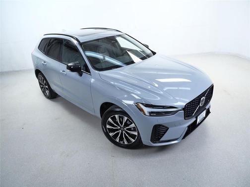 2025 Volvo XC60 B5 Core