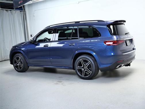 2026 Mercedes-Benz GLS 450 4MATIC