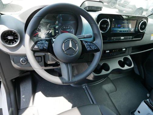 2025 Mercedes-Benz Sprinter 2500 High Roof