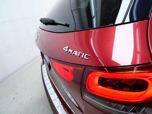 2021 Mercedes-Benz GLA 250 Base 4MATIC