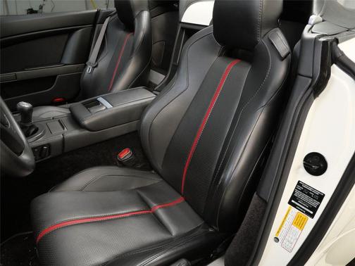 2015 Aston Martin V8 Vantage Base