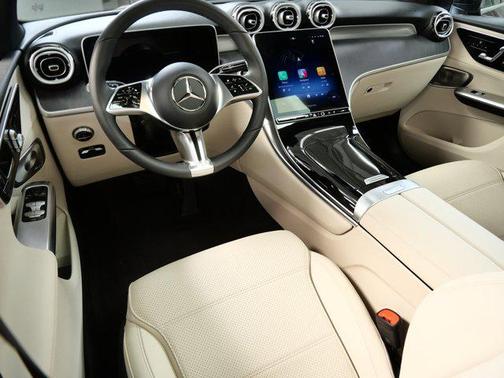 Graphite Grey Metallic 2026 Mercedes-Benz GLC 300 4MATIC