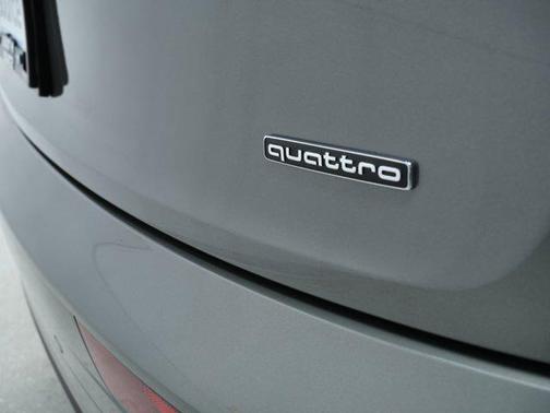 2024 Audi Q5 e 55 S line Premium Plus