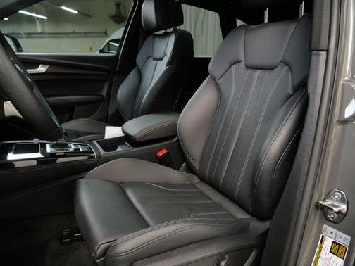 2024 Audi Q5 e 55 S line Premium Plus