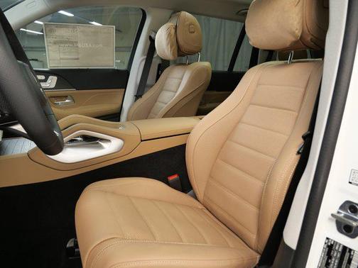 2026 Mercedes-Benz GLS 450 4MATIC