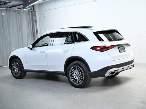 2025 Mercedes-Benz GLC 300 4MATIC