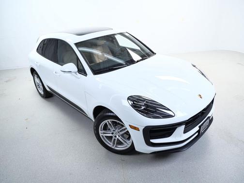 White 2024 Porsche Macan Macan