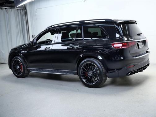 2026 Mercedes-Benz AMG GLS 63 Base