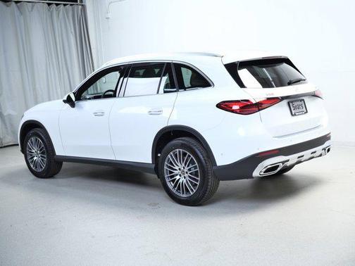 2026 Mercedes-Benz GLC 300 4MATIC