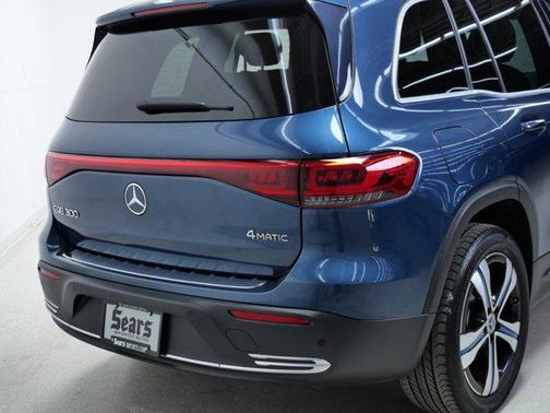 2022 Mercedes-Benz EQB 300 4MATIC