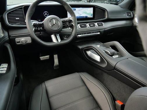 2025 Mercedes-Benz GLS 580 4MATIC