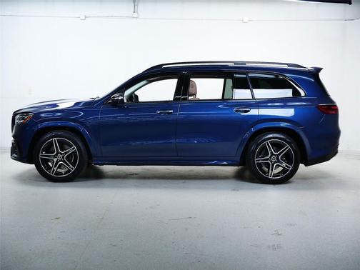 2026 Mercedes-Benz GLS 450 4MATIC