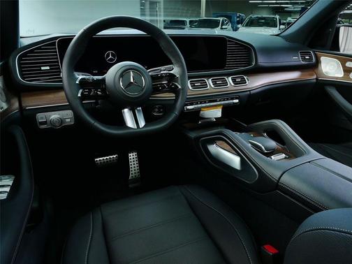 2026 Mercedes-Benz GLS 450 4MATIC