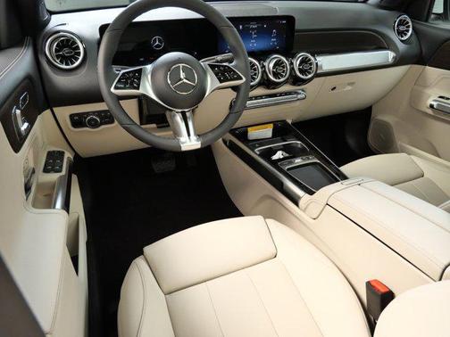 2026 Mercedes-Benz GLB 250 4MATIC