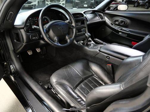 2000 Chevrolet Corvette Base