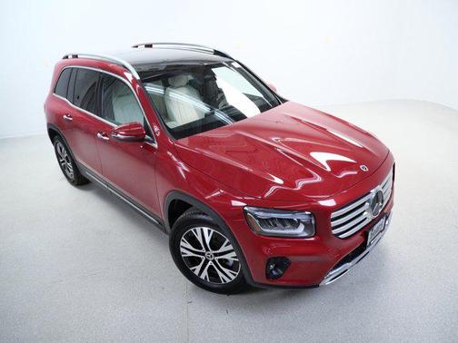 MANUFAKTUR Patagonia Red Metallic 2026 Mercedes-Benz GLB 250 4MATIC