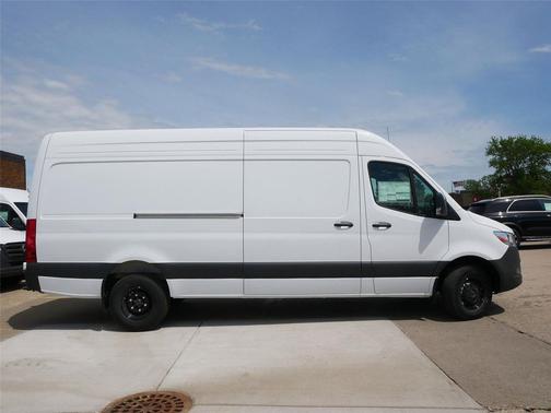 2025 Mercedes-Benz Sprinter 3500 High Roof