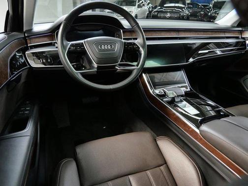 2023 Audi A8 L 55 TFSI quattro Tiptronic