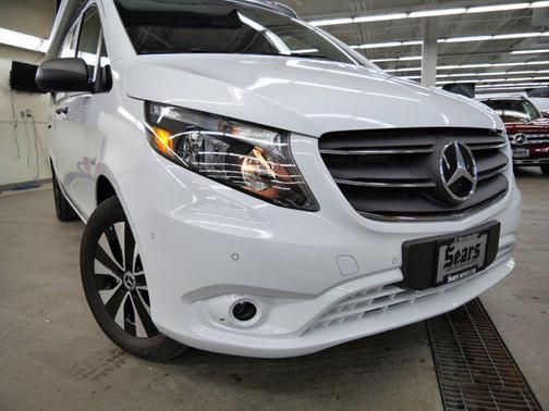 2023 Mercedes-Benz Metris Base