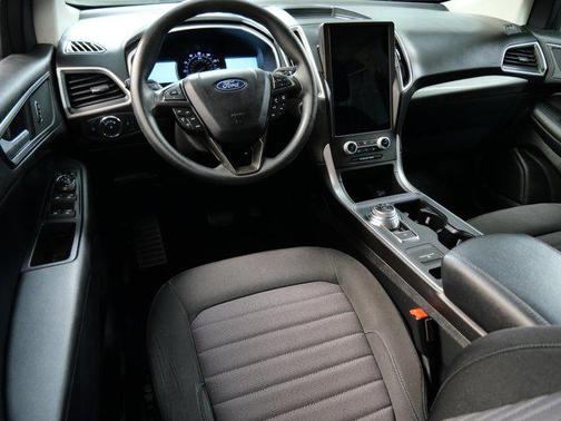 2021 Ford Edge SE