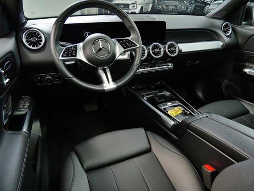 2024 Mercedes-Benz GLB 250 4MATIC