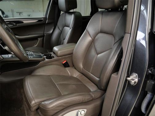 2017 Porsche Macan Base