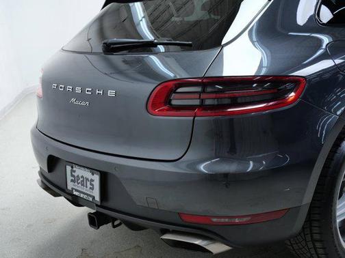 2017 Porsche Macan Base