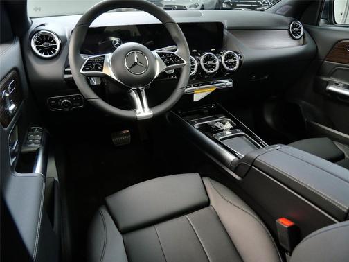 2026 Mercedes-Benz GLA 250 4MATIC