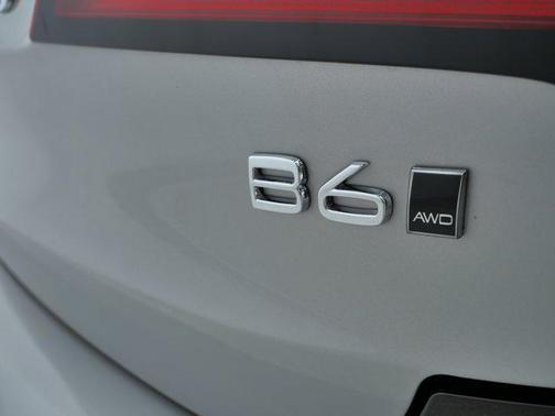 2025 Volvo S90 B6 Ultra
