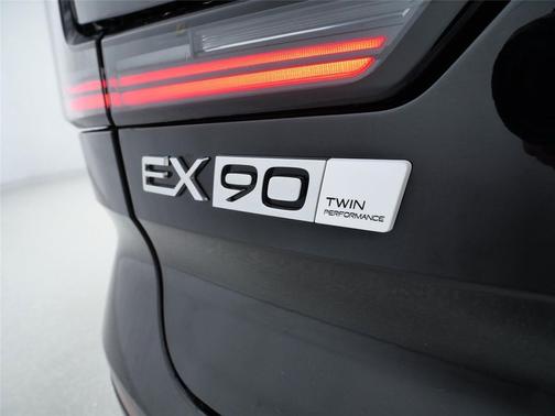 2025 Volvo EX90 Ultra, Twin Motor Performance, Fully electric, 6 Seats