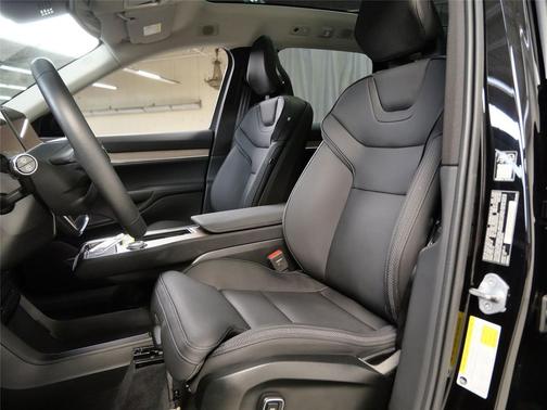 2025 Volvo EX90 Ultra, Twin Motor Performance, Fully electric, 6 Seats