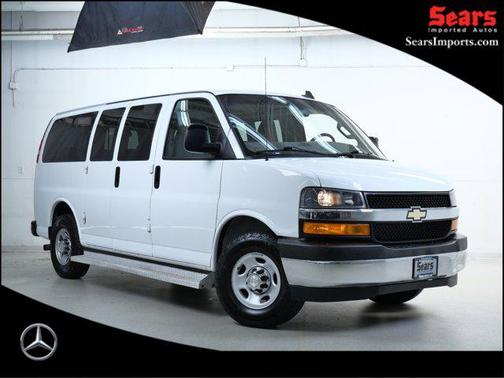 2018 Chevrolet Express 2500 LT
