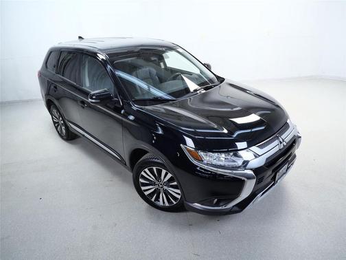 2020 Mitsubishi Outlander SE