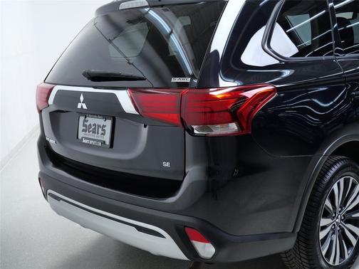 2020 Mitsubishi Outlander SE