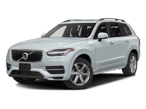 2016 Volvo XC90 Hybrid T8 Momentum