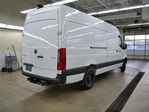 2025 Mercedes-Benz Sprinter 2500 High Roof