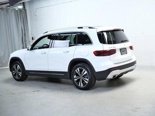 2025 Mercedes-Benz GLB 250 4MATIC